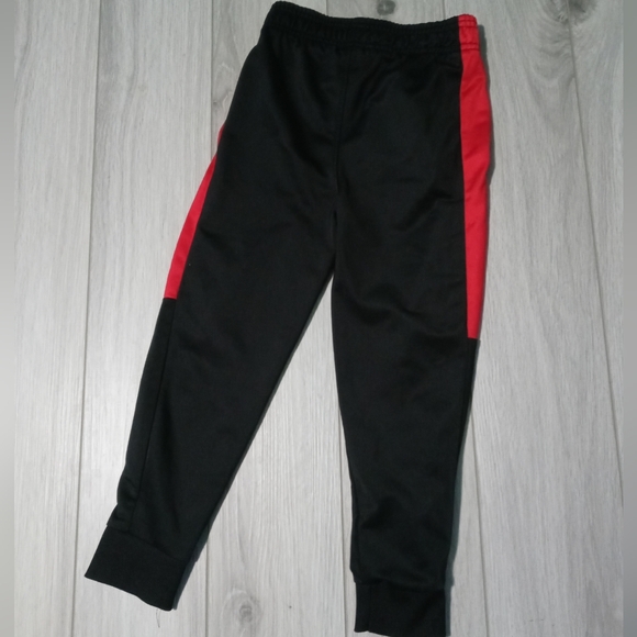 Puma Matching Outfit - Size Small -  Pre-owned - Black/Red/Gray - Picture 8 of 10